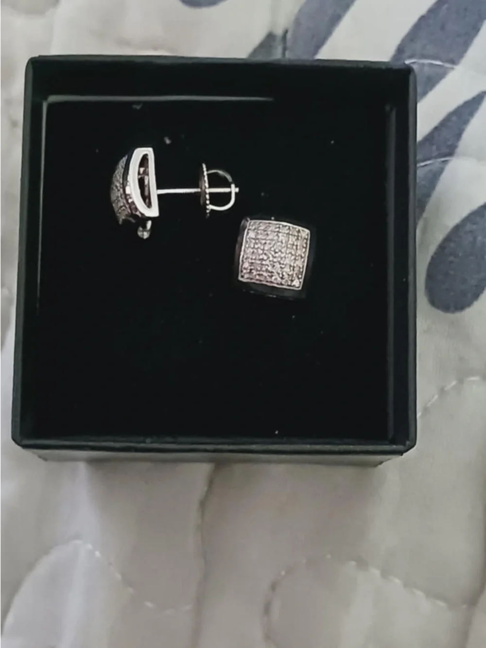 Pavé Square Stud Earrings  Noble men’s 14kt white gold over 925 1/4 diamonds